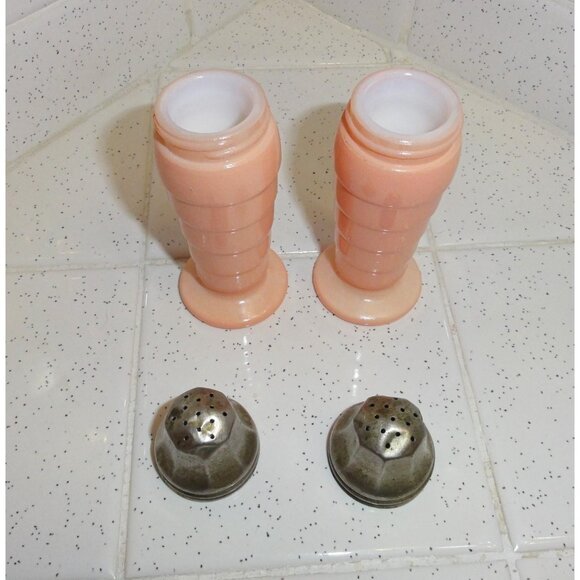 Vintage Hazel Atlas Pink Moderntone Salt & Pepper Shakers depression era retro - Picture 6 of 10